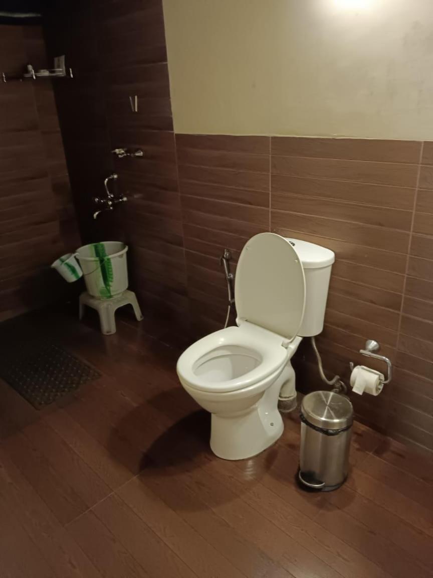 Monica Garden Bungalow Vālpārai 外观 照片